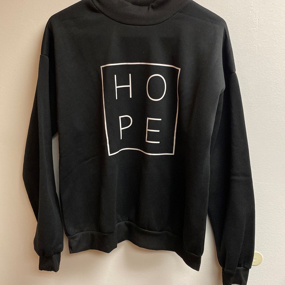 Crew neck sweatshirt NWOT HOPE size large